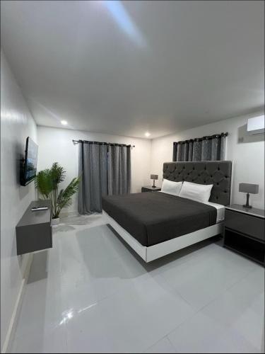 RHE Penthouse Richmond Three Bedroom in Priory