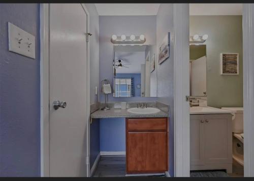 2 King bedrooms at Sea La Vie in Galveston, USA