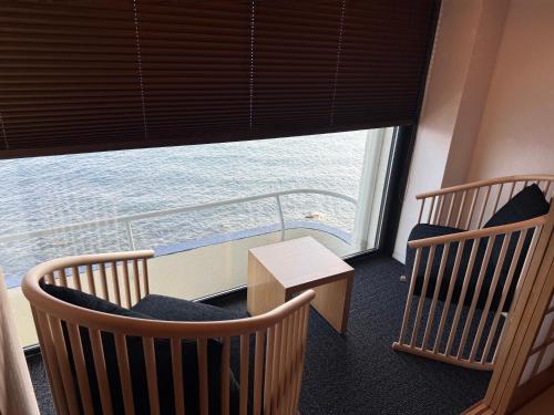 Atagawa onsen Blue Ocean in Izu