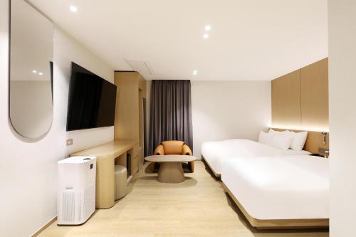 room detail thumbnail 0