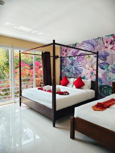 room detail thumbnail 1