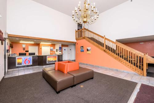 Motel 6-Waterloo, IA