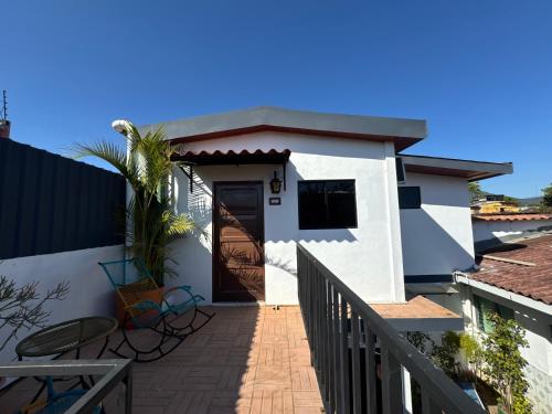 Vista Exterior, Neska Polita Hostel in Juayua