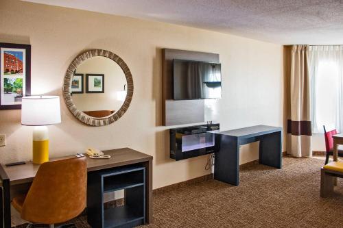 Comfort Inn & Suites Geneva- West Chicago in Geneva, USA