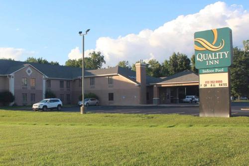 Quality Inn North Vernon near Hwy 50 - main image