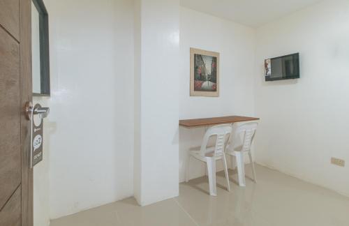 Facilities, RedDoorz @ FCCG GoldMoon Boutique Hotel in Mandaluyong