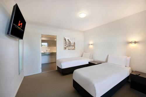 2 bedrooms, 2 beds