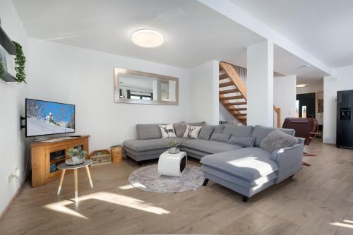  Mountain Chalet in Fieberbrunn