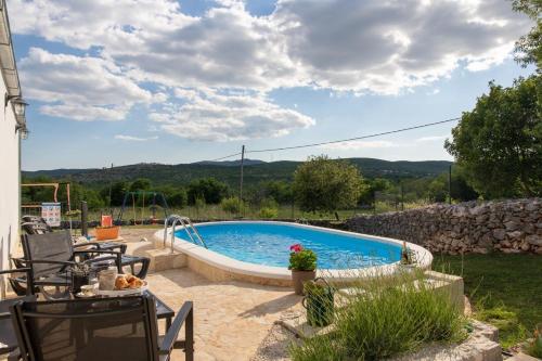 Holiday Home Sego with Pool - image 5