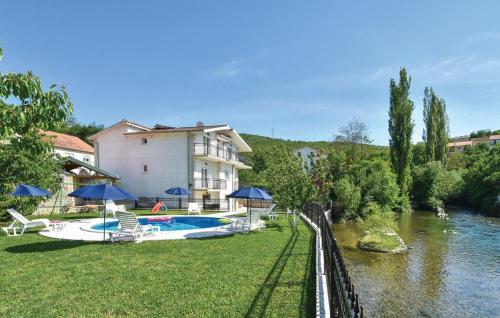 Villa Cascata in Grab