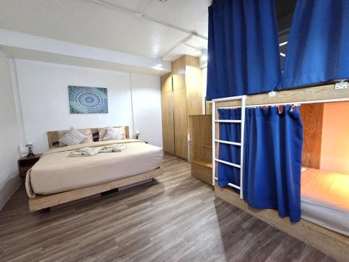 The Rock Samui Poshtel Lamai Beach in Ko Szamuj