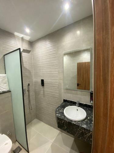 Downtown- Tulina hotel - image 2