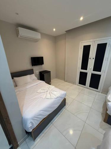 Downtown- Tulina hotel - image 5