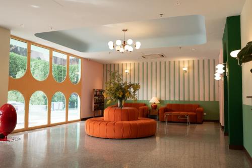 The Très Hotel near The Gardens Mall