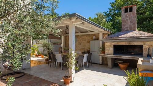 Villa Dila by Villas Guide - image 4