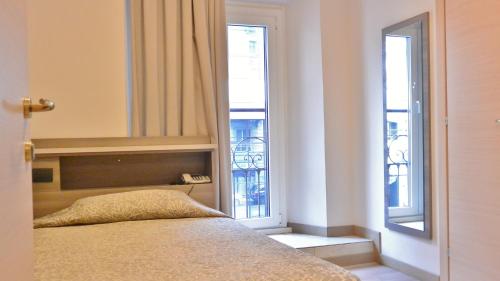 Hotel Siena – Milan, DC