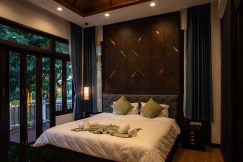 room detail thumbnail 0