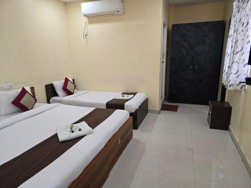 GT Empire Hotel Near Chennai Trade Centre in Poonamallee