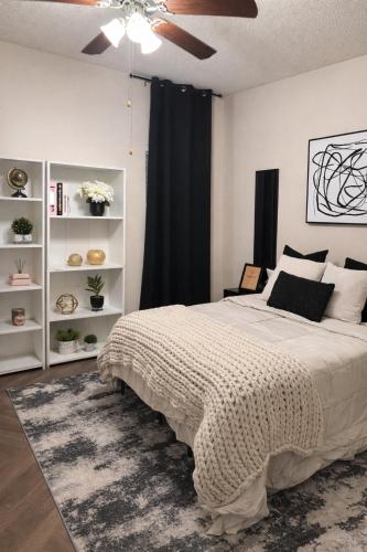 Modern Comfort Stay ,Relax and Recharge in Carrollton