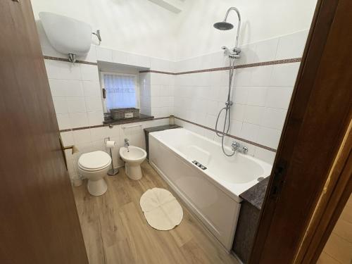 Delizioso Appartamento Francesco House Family - image 4