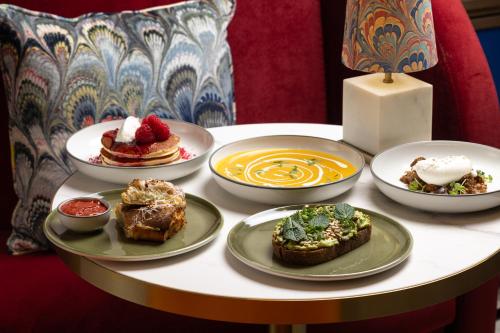더 켄싱턴 하이드어웨이 - 식음료(F&B)
