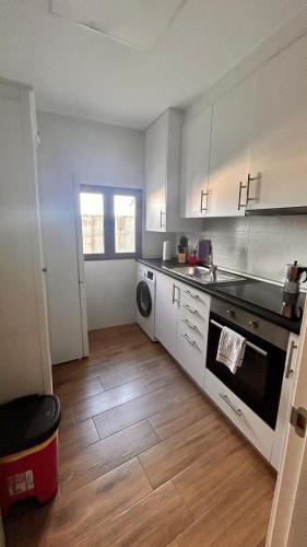 virtuve, Apartamento La Hera in Belvis De Monroy