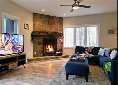 Nature Escape with Spa - L'heritage du Lac in Lac Sainte-Marie (QC)