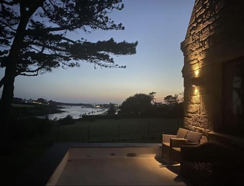 KER LAN - Maison de caractere avec SPA et vue mer in Lanilduta