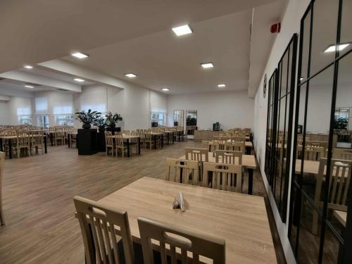 Létesítmények, Kompleks Sanatoryjno-Hotelowy MARKIEWICZ in Ciechocinek városközpont
