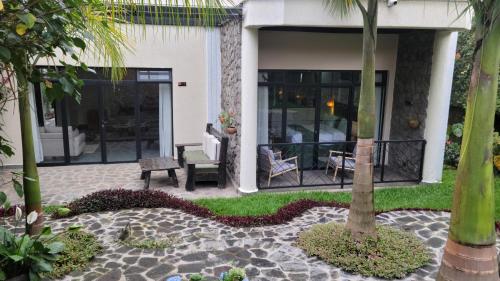 Grotta Resort in 魯亨格里