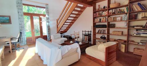La maison bleue – khách sạn tại Coux-et-Bigaroque-Mouzens