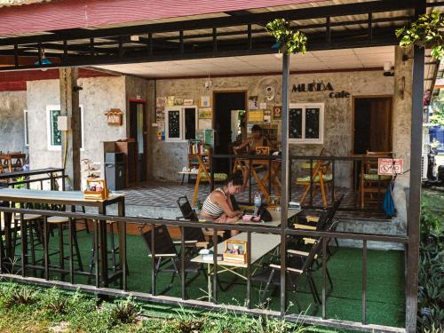 Mukda hostel in Phang Nga