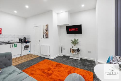Top Hat - Bright 1-Bed Apartment by Uni of Leicester & DeMontfort Hall - Ideal for Work & Events - FREE off-site SECURE PARKING - image 4