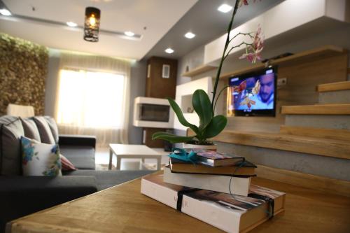 Heaven Hills Villa