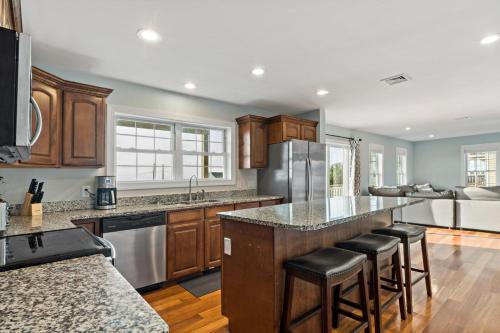 Entire Beach View Home - image 4