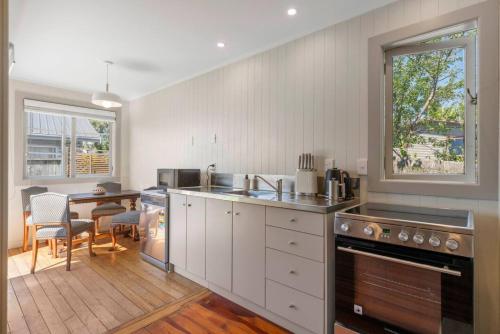 Wych Hazel - cute 2 bedroom cottage, cental Taupo in Taupo