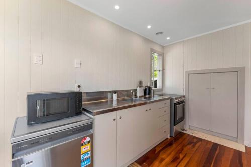 Wych Hazel - cute 2 bedroom cottage, cental Taupo in Taupo