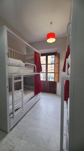 Samay Hostel Sevilla Room Type - 1 Person in 4-Bed Dormitory - Mixed