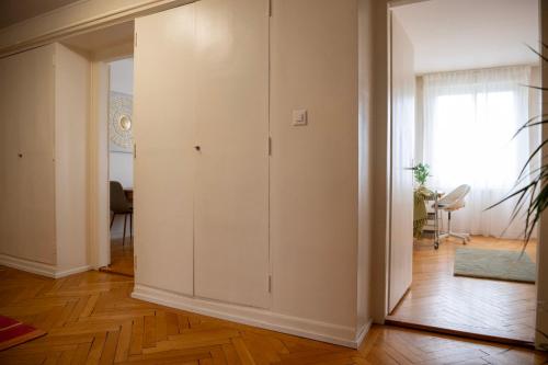 Létesítmények, Chez Nicole Gare1 - Biel - Zentral - Familienfreundlich - Business in Biel/Bienna