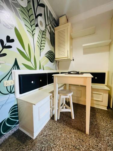 Kitchen, Carlos Paz Hostel Lodge in Villa Carlos Paz