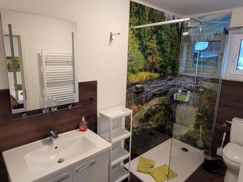 Apartment Ruhiges Appartement BayVista by Interhome in Lam