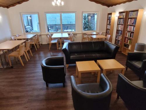 Apartment Ruhiges Appartement BayVista by Interhome in Lam