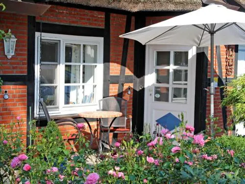 Apartment Landhaus To Hus - Fewo Frauke mit Sauna by Interhome in Middelhagen, Deutschland