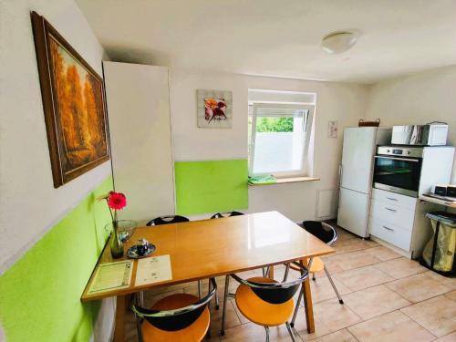 Apartment Wohnung Gartenblick by Interhome in 勞普海姆