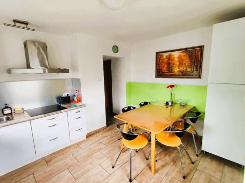 Apartment Wohnung Gartenblick by Interhome in 勞普海姆