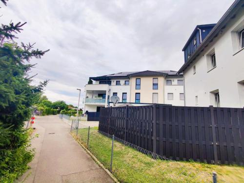 Apartment Wohnung Gartenblick by Interhome in 勞普海姆