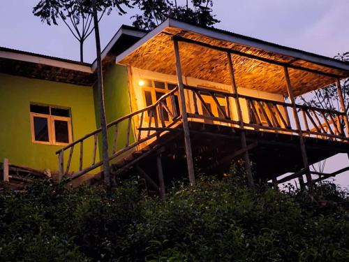 Amajani Gorilla Lodge in Kanungu