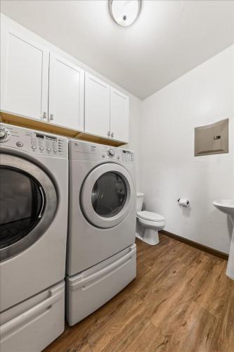DeJa View - Lower Unit - image 6