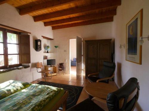 Holiday Home Casa Consultorio by Interhome in Guatiza