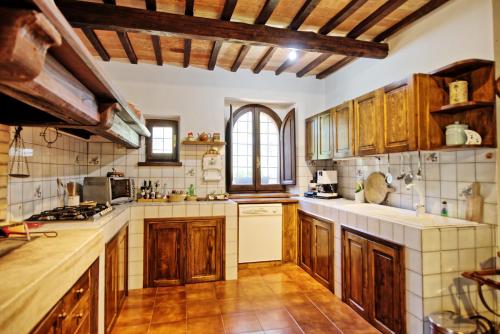 кухня, Holiday Home Casale Giulio by PosarelliVillas in Четона